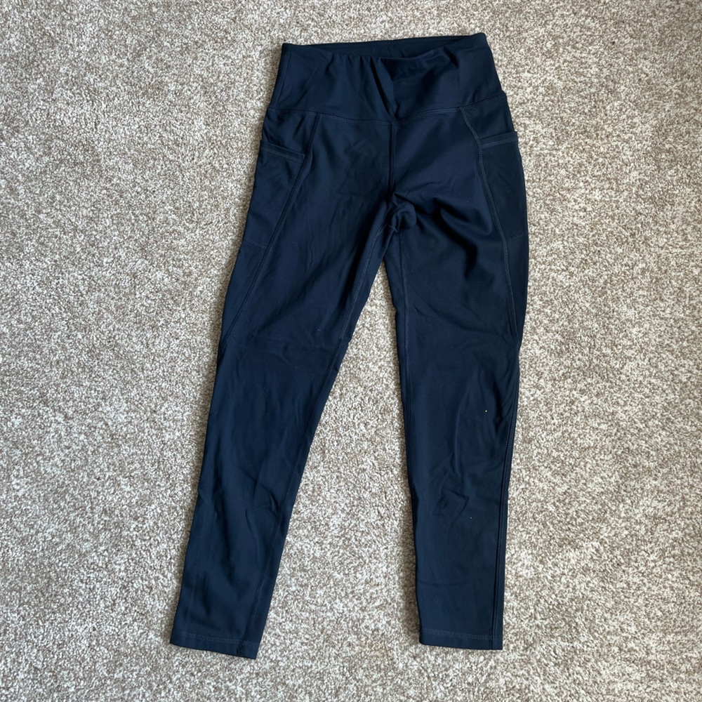 Navy cropped leggings never worn